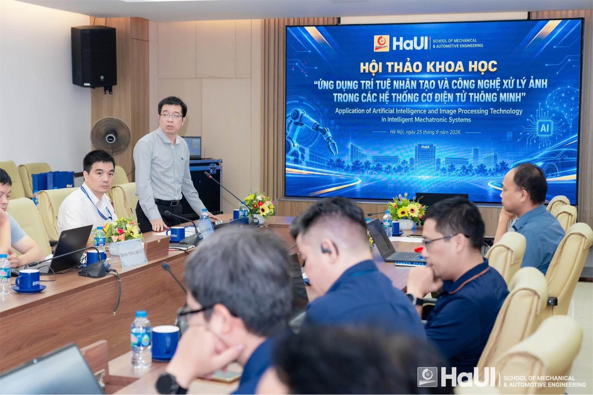 Hội thảo khoa học “Ứng dụng trí tuệ nhân tạo và công nghệ xử lý ảnh trong các hệ thống cơ điện tử thông minh” tại Trường Cơ khí – Ô tô