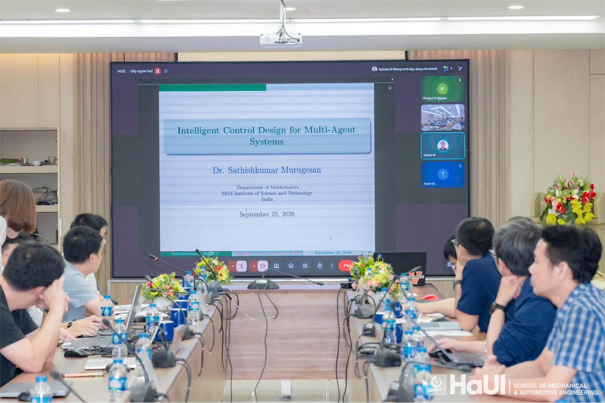 Hội thảo khoa học “Ứng dụng trí tuệ nhân tạo và công nghệ xử lý ảnh trong các hệ thống cơ điện tử thông minh” tại Trường Cơ khí – Ô tô