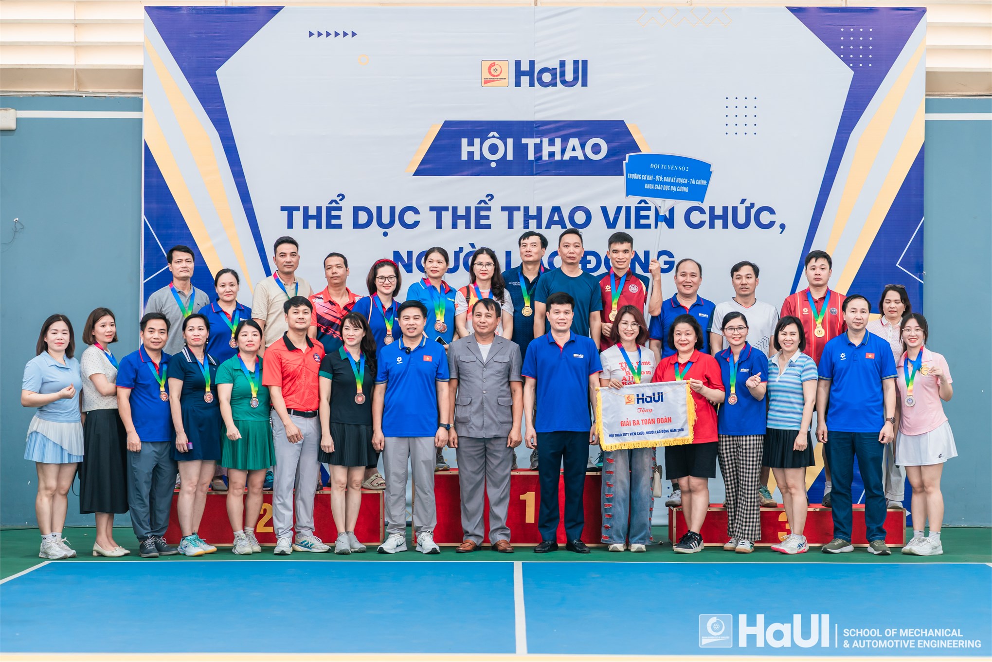 Liên quân 2 xuất sắc giành Giải Ba toàn đoàn tại Hội thao viên chức, người lao động Đại học Công nghiệp Hà Nội năm 2026