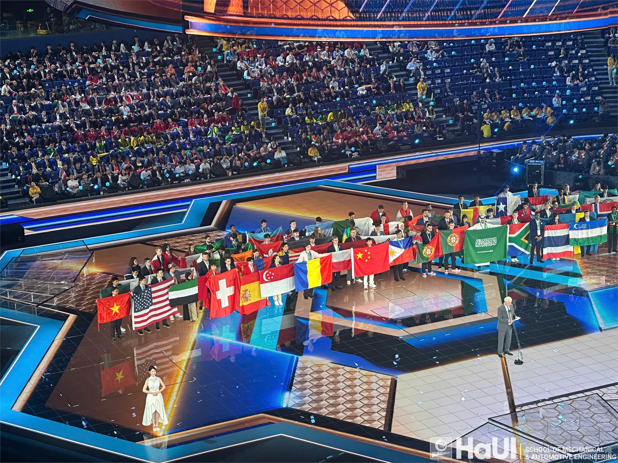 Sinh viên Trường Cơ khí – Ô tô xuất sắc giành Huy chương Kỹ năng nghề xuất sắc tại WorldSkills 2026