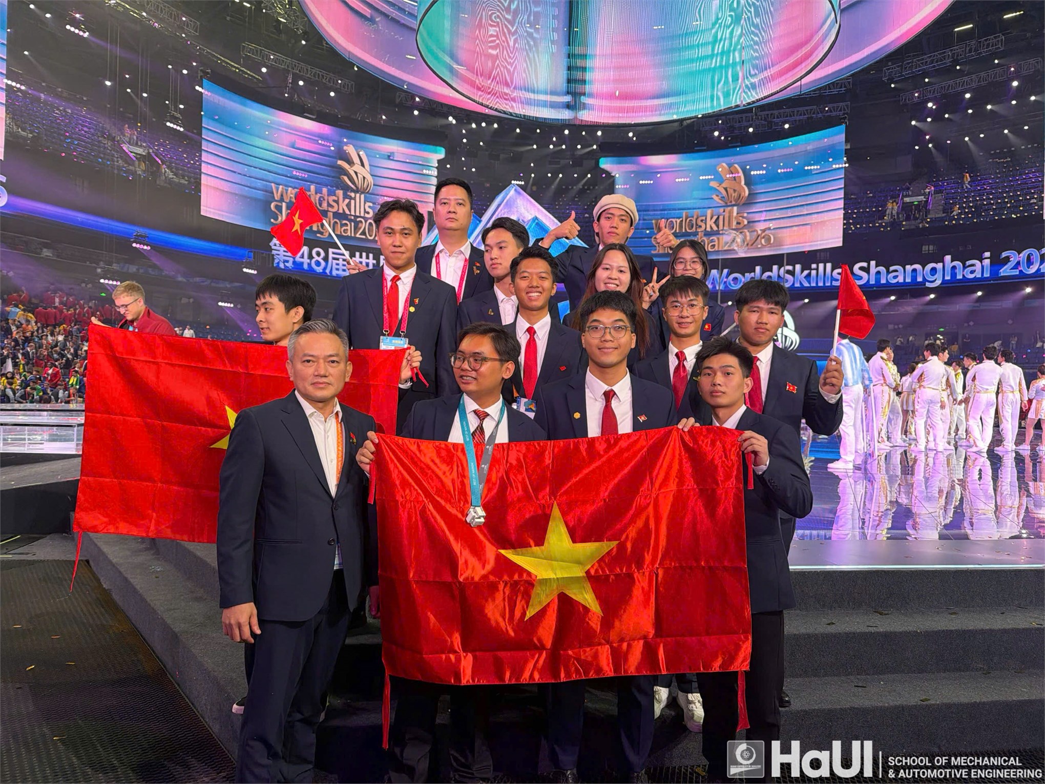 Sinh viên Trường Cơ khí – Ô tô xuất sắc giành Huy chương Kỹ năng nghề xuất sắc tại WorldSkills 2026