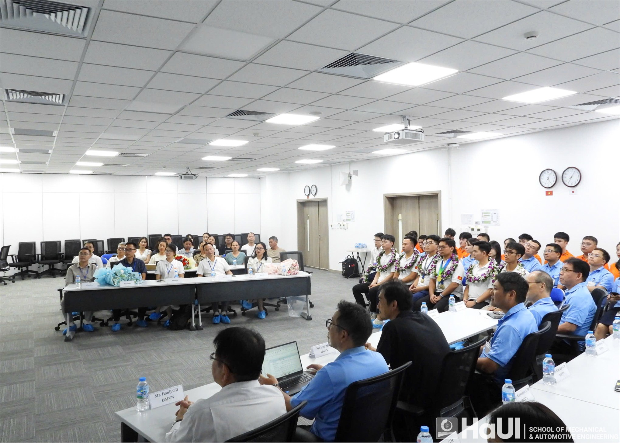 Sinh viên Trường Cơ khí – Ô tô, HaUI giành Huy chương Kỹ năng nghề xuất sắc, đạt danh hiệu Best of Nation tại WorldSkills 2026