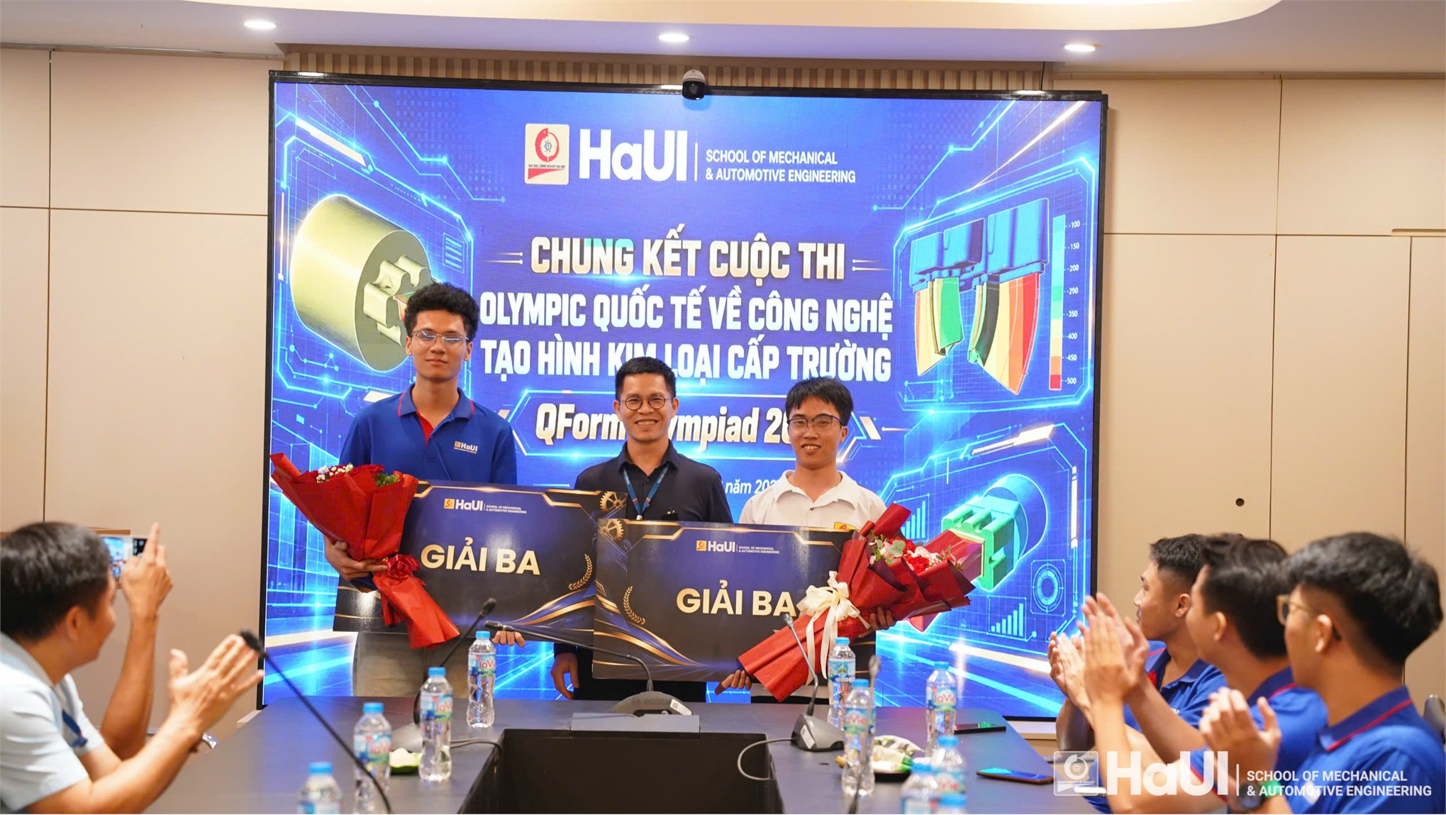 Chung kết cuộc thi Olympic Quốc tế về công nghệ tạo hình kim loại (QForm Olympiad 2026): Khẳng định tư duy kỹ thuật và bản lĩnh sinh viên Trường Cơ khí – Ô tô