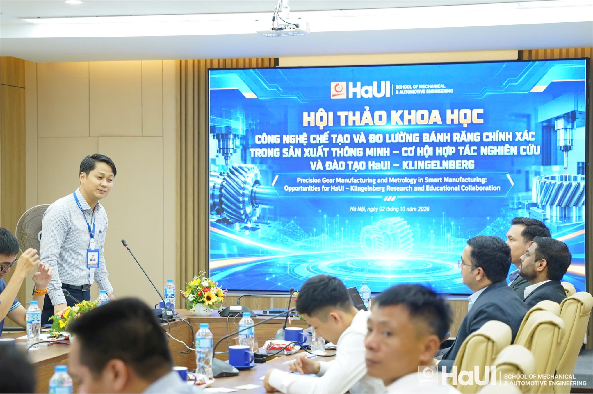 Hội thảo khoa học “Công nghệ chế tạo và đo lường bánh răng chính xác trong sản xuất thông minh – Cơ hội hợp tác nghiên cứu và đào tạo HaUI – Klingelnberg”