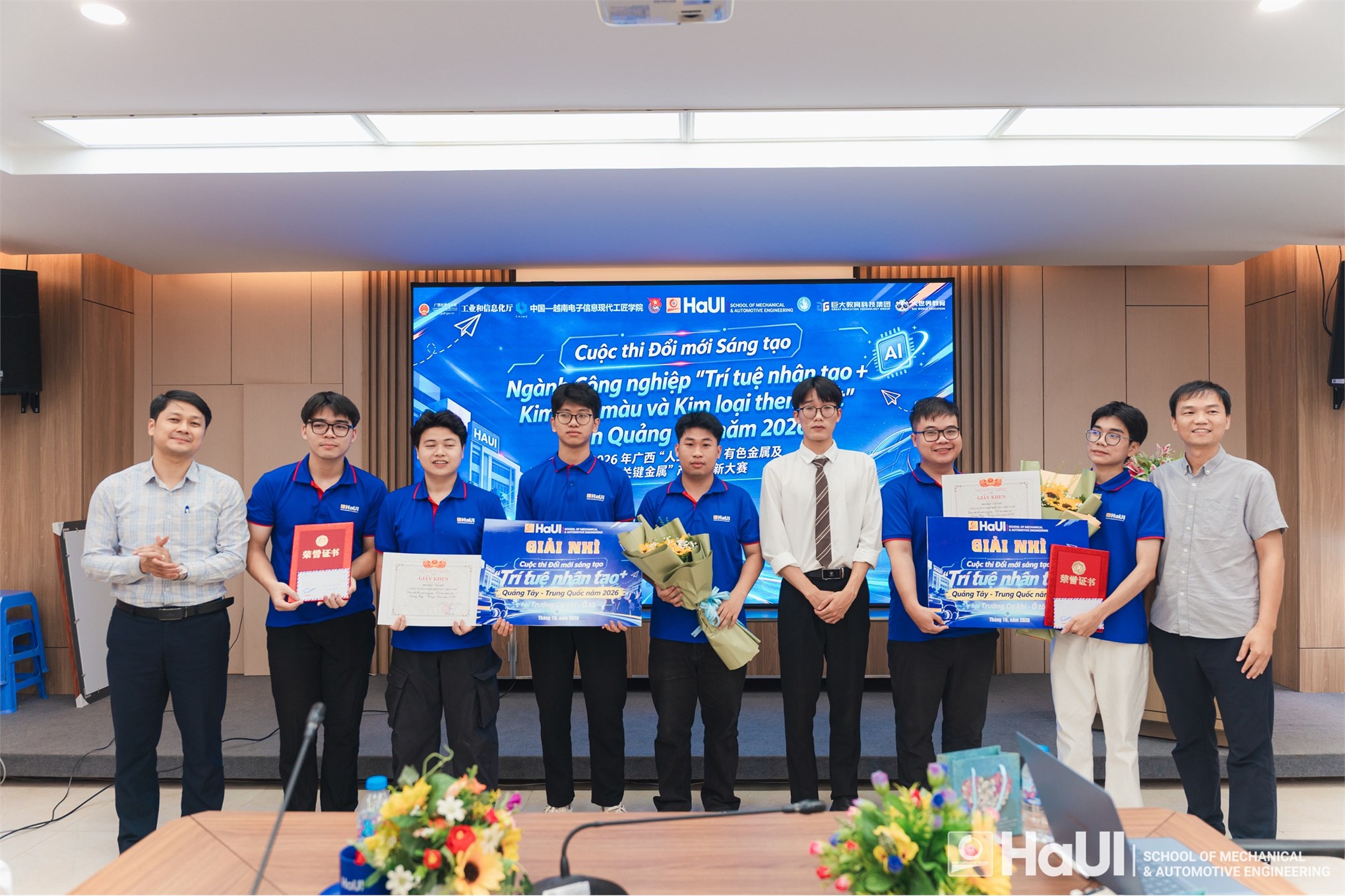 Chung kết cấp trường cuộc thi Đổi mới sáng tạo “Trí tuệ nhân tạo +” Quảng Tây năm 2026: Khởi nguồn những giải pháp AI đột phá của sinh viên Trường Cơ khí - Ô tô