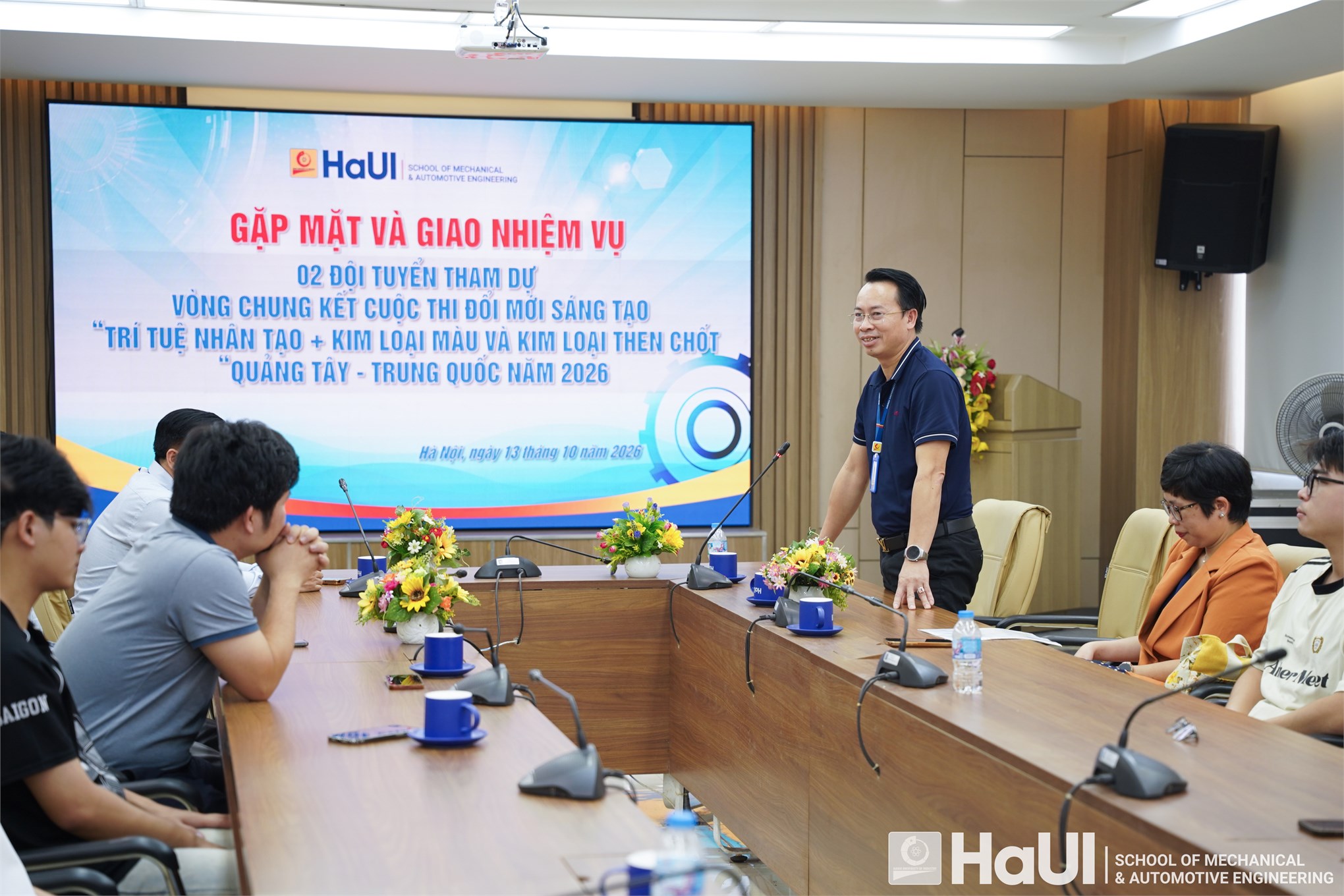 Trường Cơ khí – Ô tô gặp mặt, động viên hai đội tuyển tham gia chung kết cuộc thi AI quốc tế tại Trung Quốc
