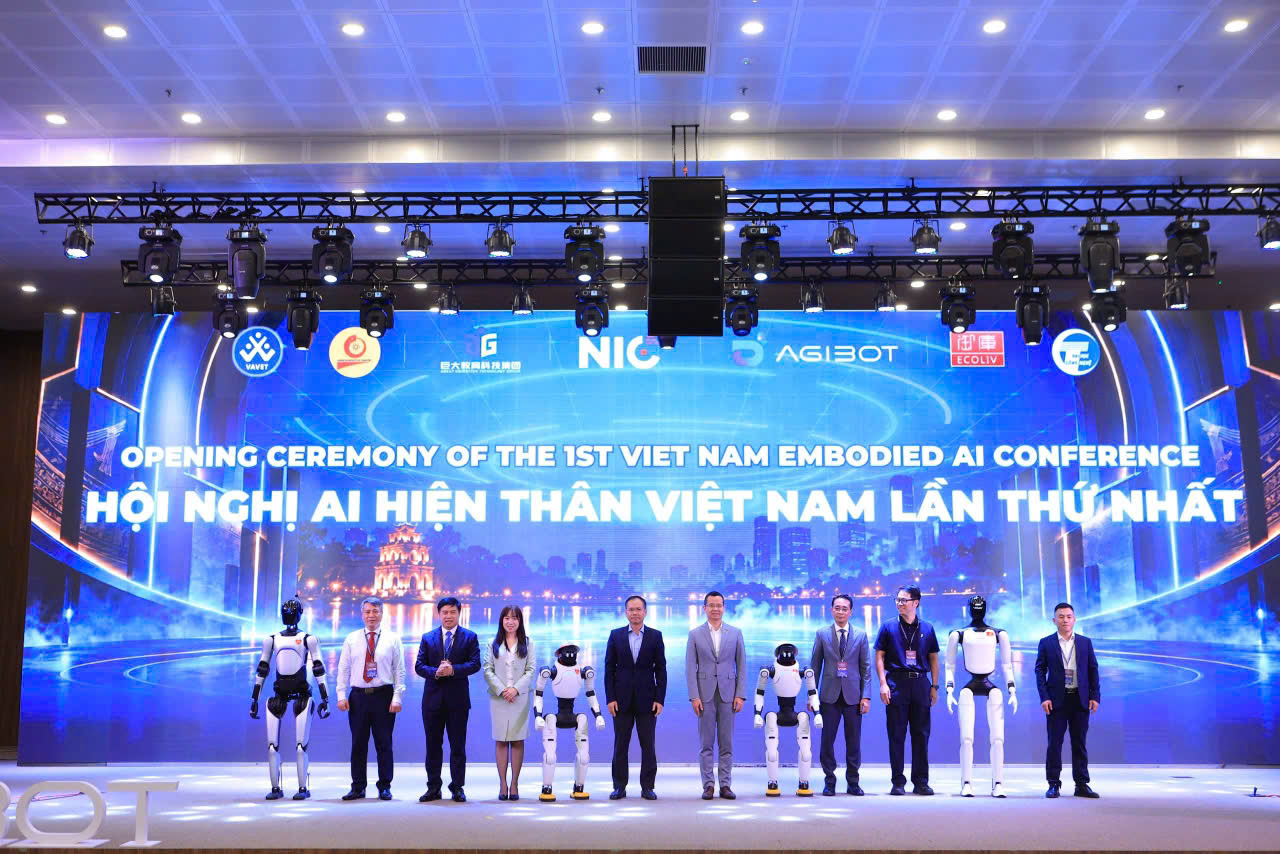 School of Mechanical and Automotive Engineering, HaUI signed a strategic partnership at the first Vietnam Embodied AI Conference: Pioneering breakthroughs in high-level human resources training