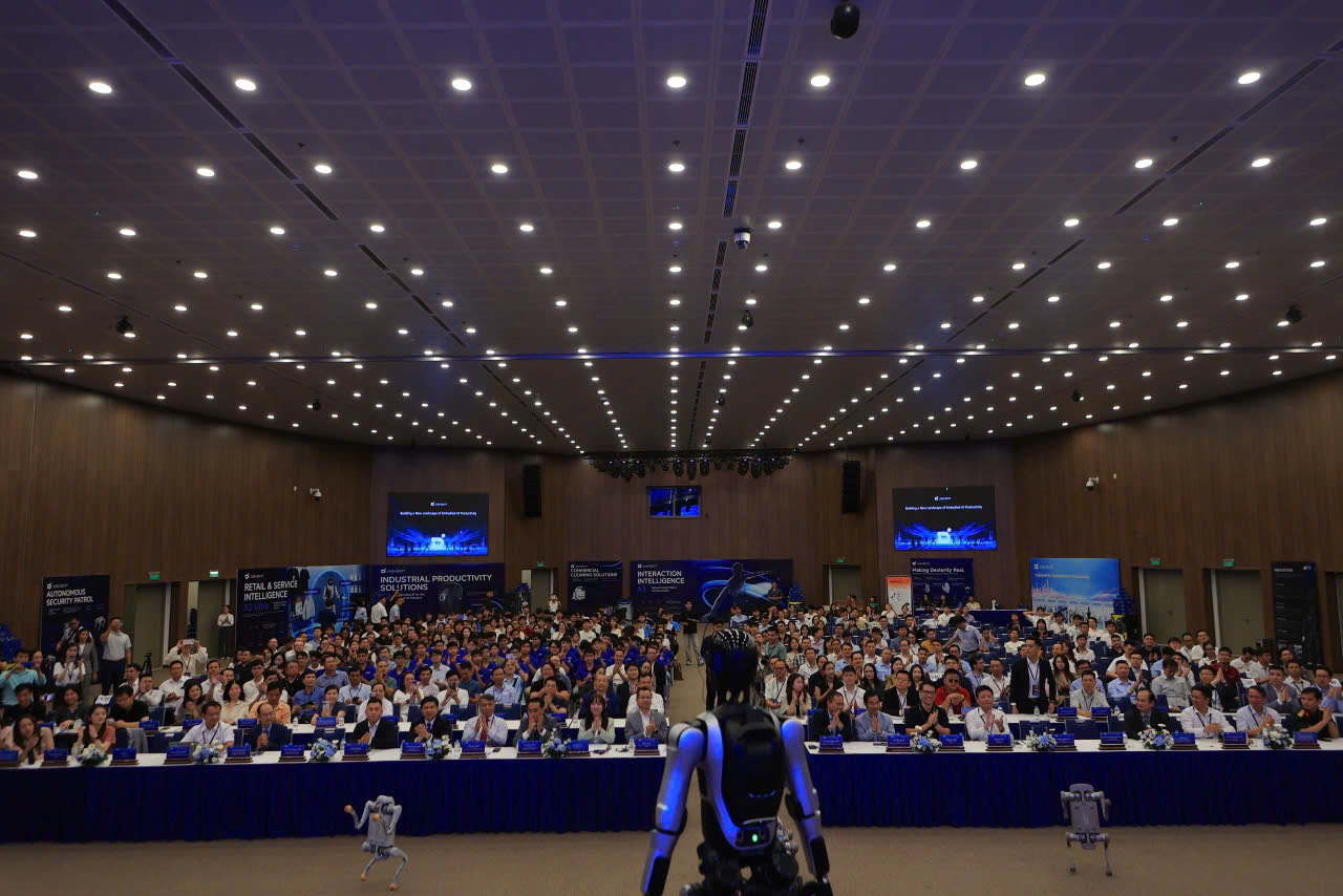 School of Mechanical and Automotive Engineering, HaUI signed a strategic partnership at the first Vietnam Embodied AI Conference: Pioneering breakthroughs in high-level human resources training