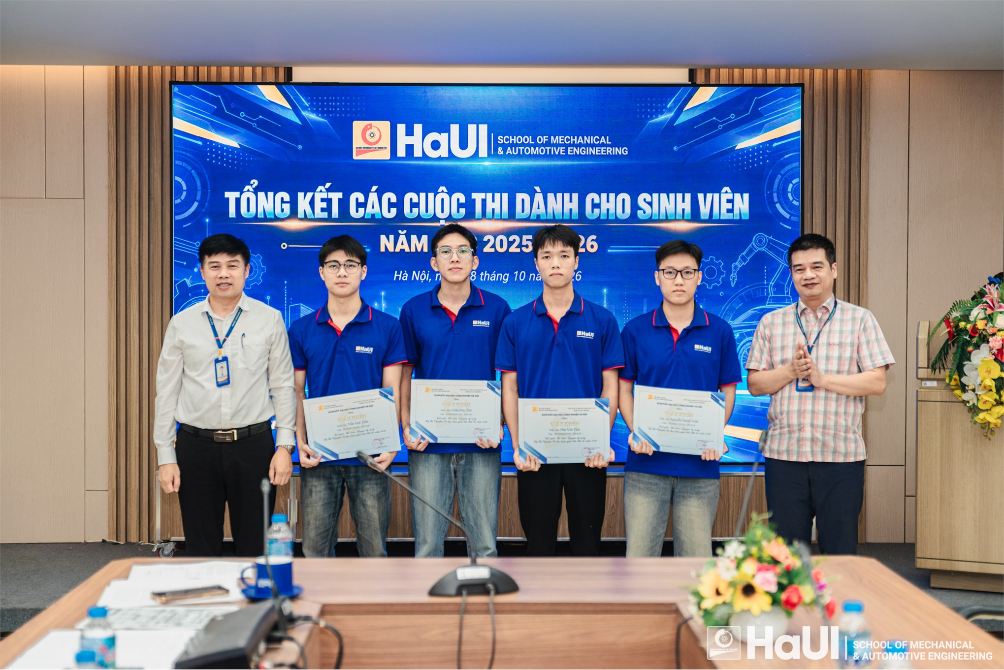 Trường Cơ khí - Ô tô tổng kết các cuộc thi sinh viên năm học 2025-2026 và phát động tham gia các cuộc thi năm học 2026-2027