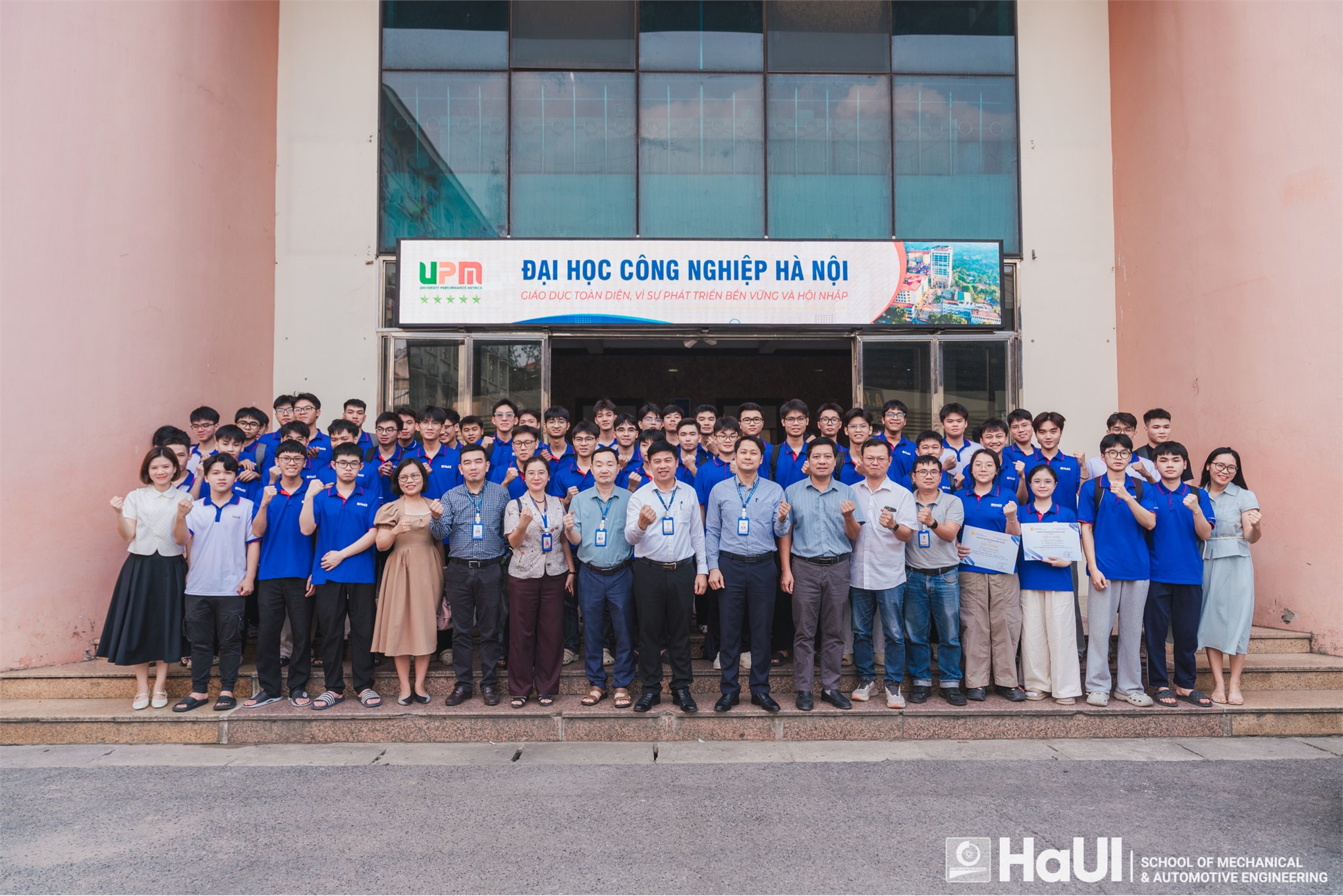 Trường Cơ khí - Ô tô tổng kết các cuộc thi sinh viên năm học 2025-2026 và phát động tham gia các cuộc thi năm học 2026-2027
