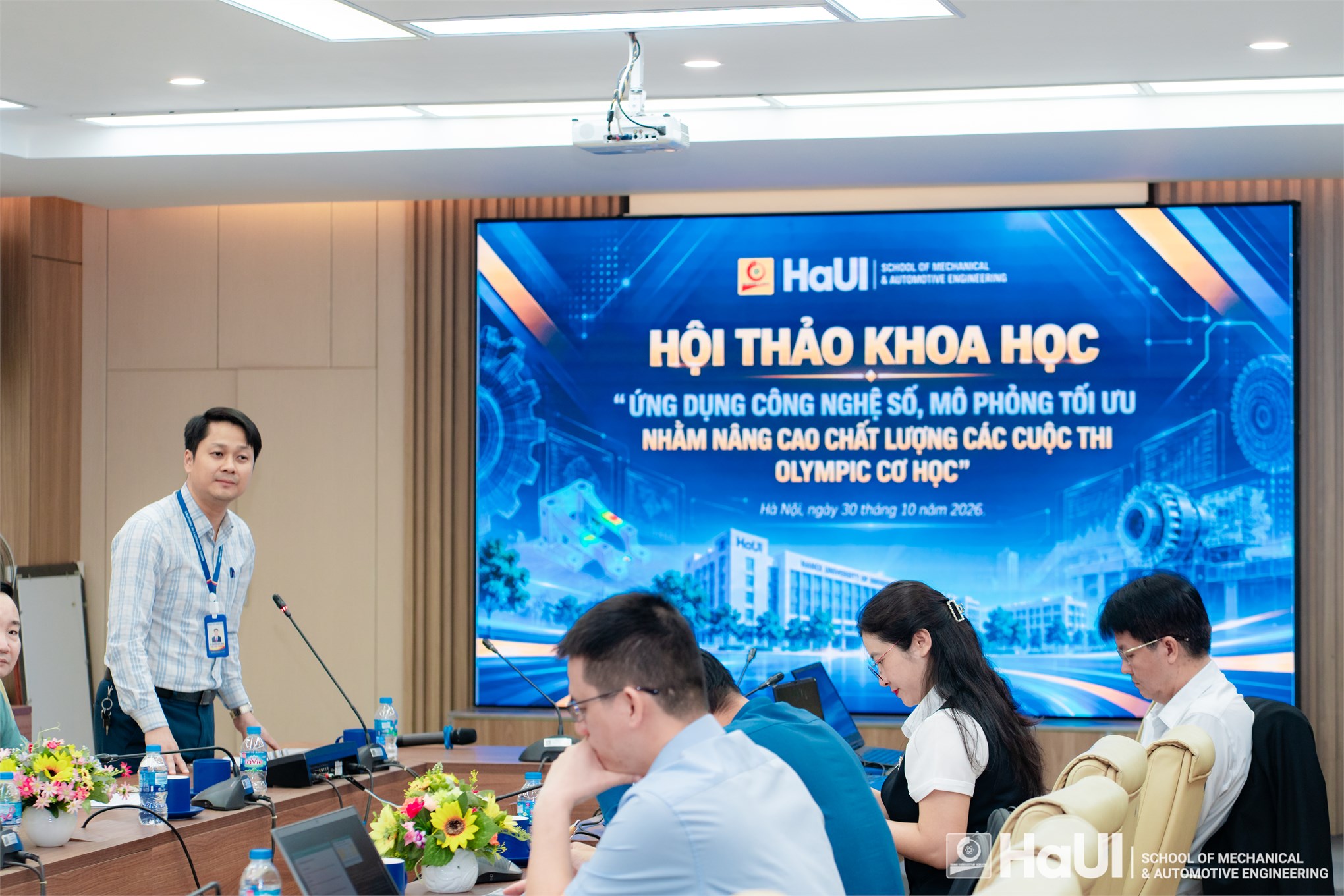 Hội thảo khoa học “Ứng dụng công nghệ số, mô phỏng tối ưu nhằm nâng cao chất lượng các cuộc thi Olympic Cơ học”